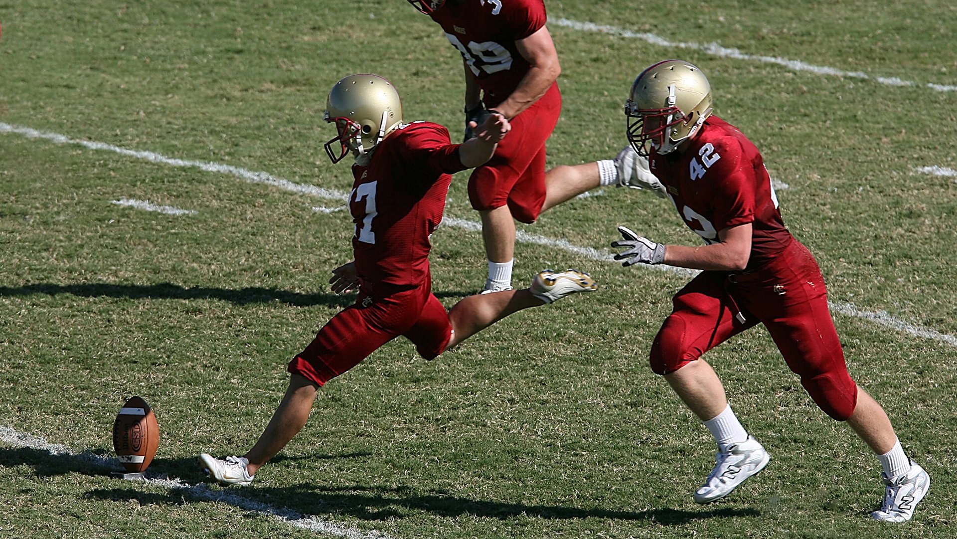 曼联中场组织能力被对手教练盛赞,曼联效力过的中场