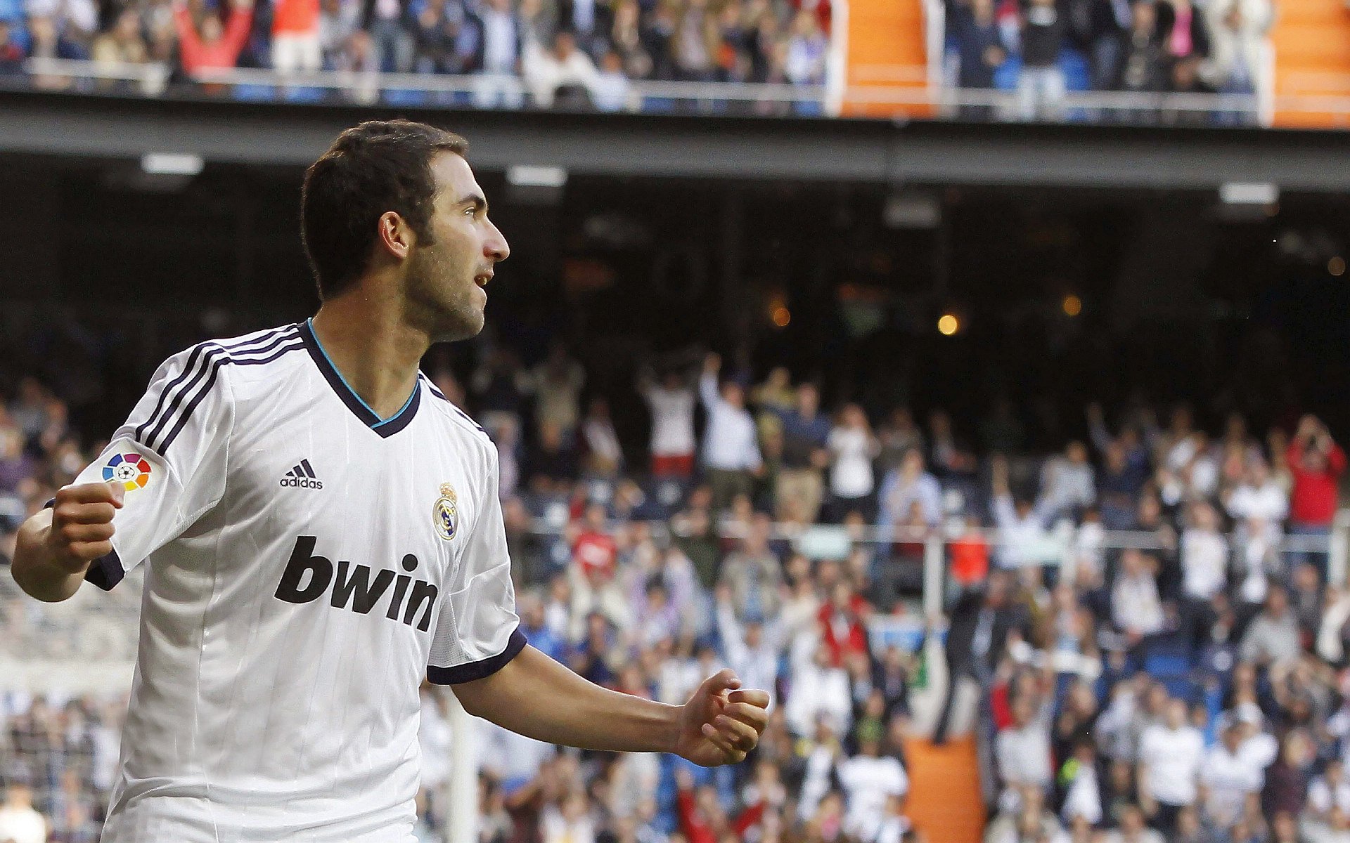 Cole Palmer决赛梅开二度引领胜利,总决赛梅奥