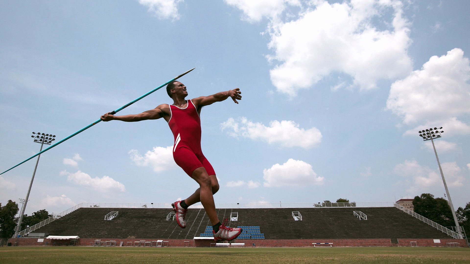 学习新语｜在总书记讲述中走进新疆70年